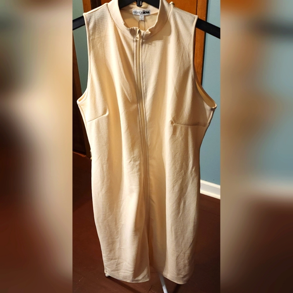 3x cream dress
